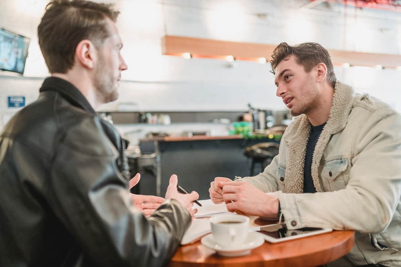 Slik håndterer du konflikter på arbeidsplassen